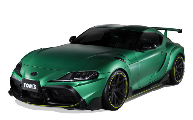 トップレーシングチームのトムスがスープラのカスタムコンプリートカー